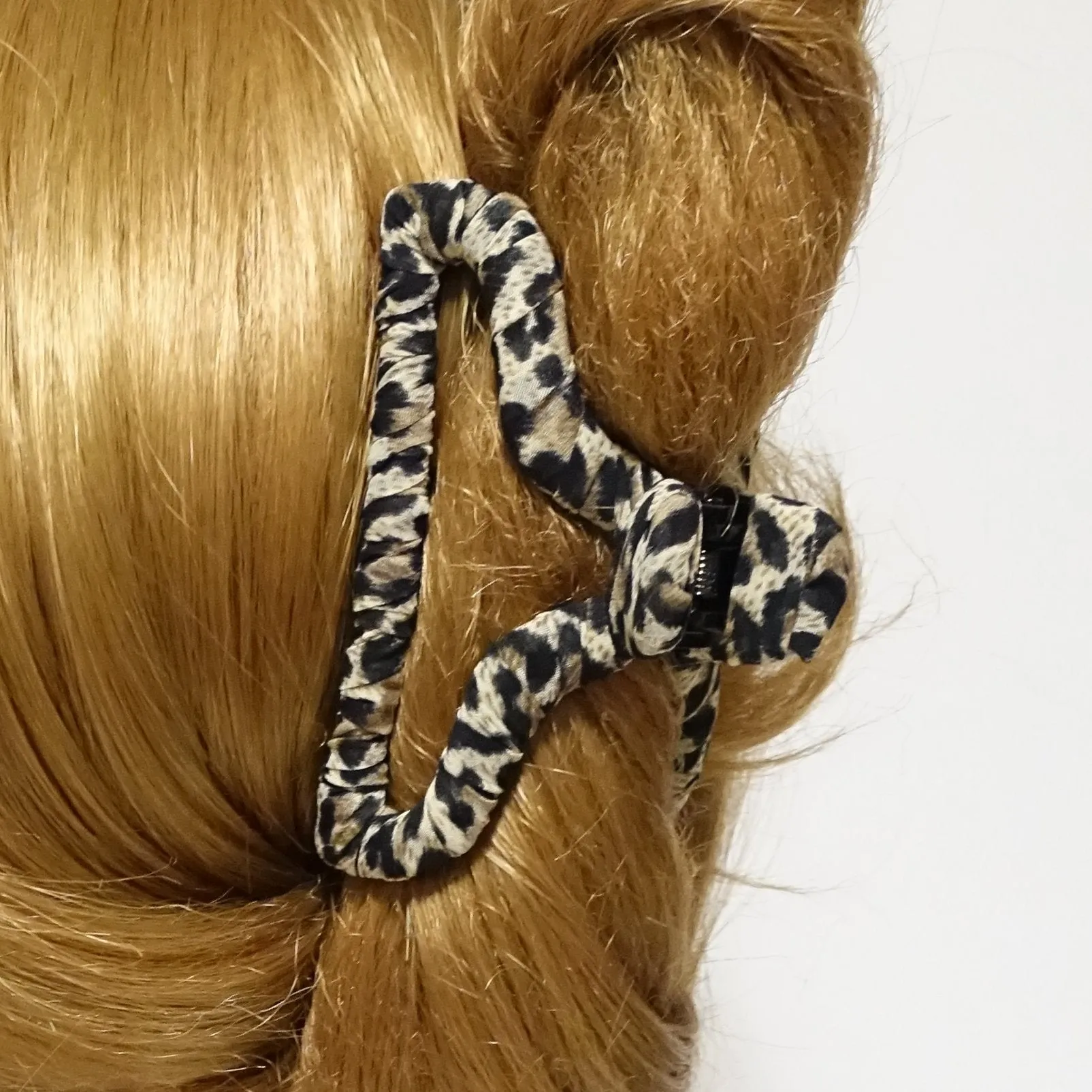 leopard print pattern wrapped hair claw clip women updo hair accessory